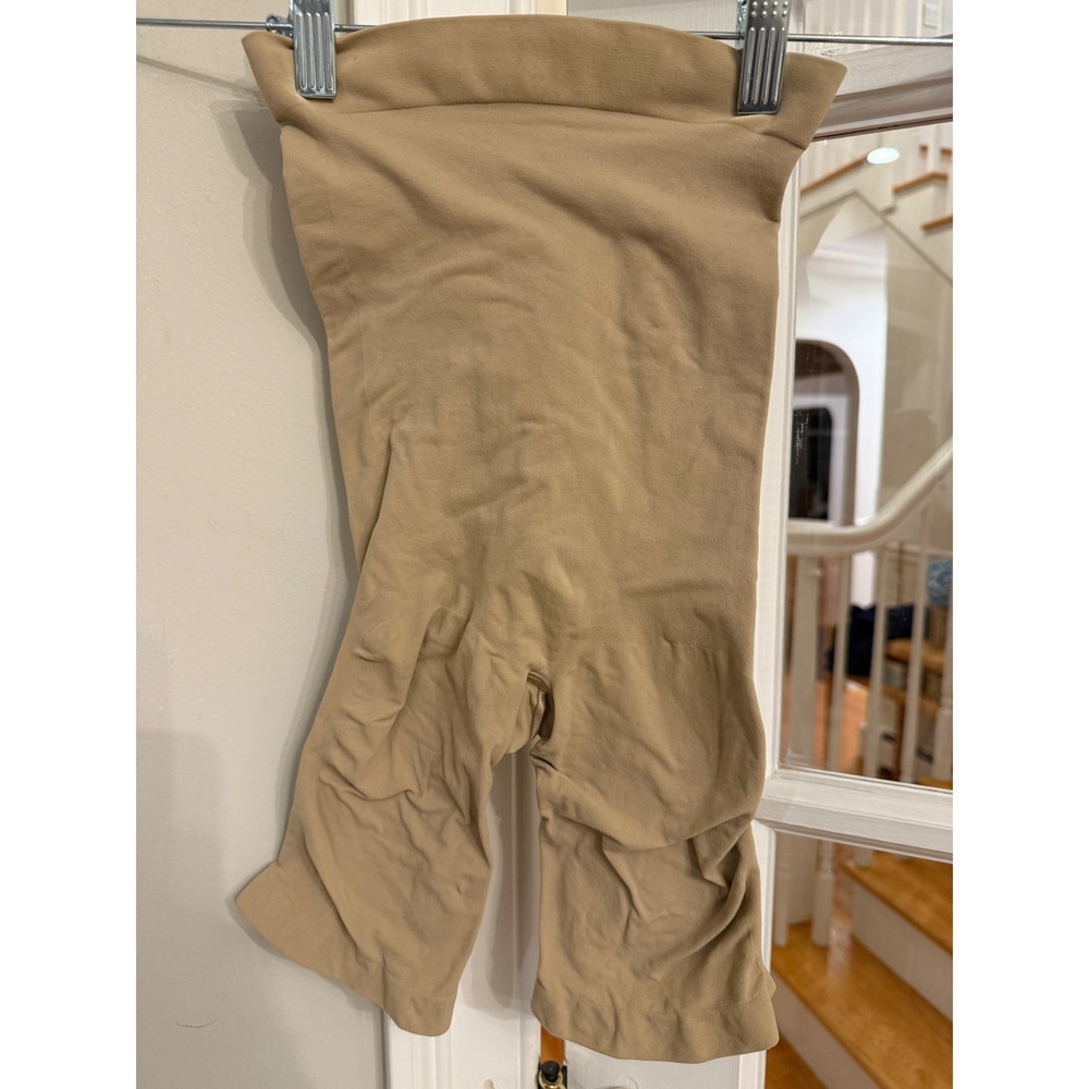 Skims Seamless Sculpt Mid Thigh Short Sand Beige Nude Shapewear Size M